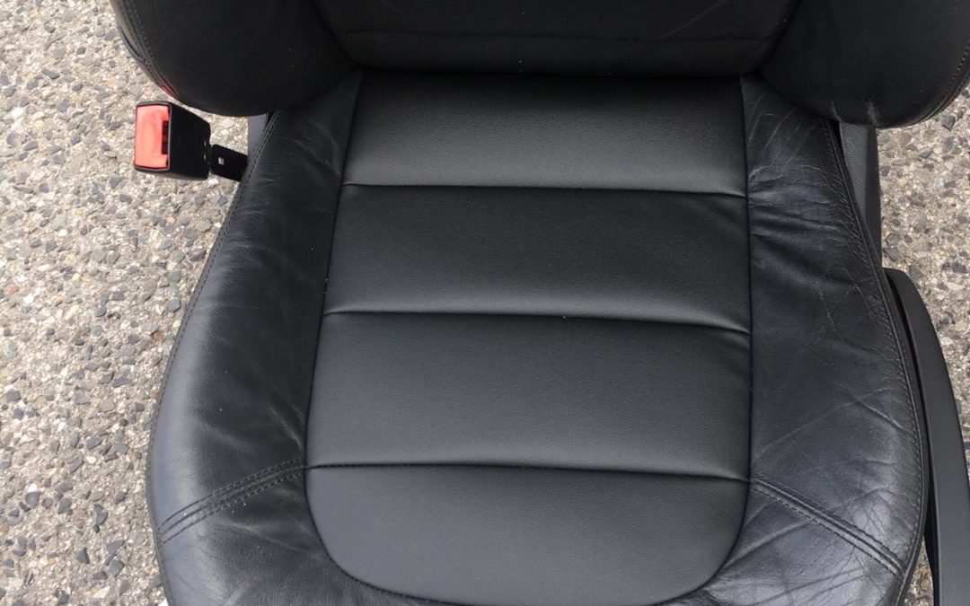 Oprava koženého sedadla Škoda Fabia